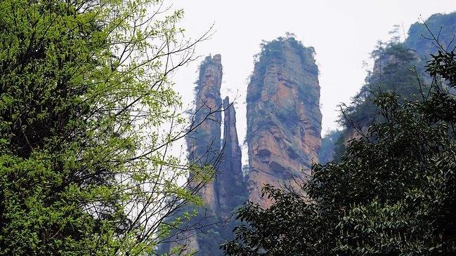 女孩子,25岁,一个人准备去湖南玩几天,主要是去