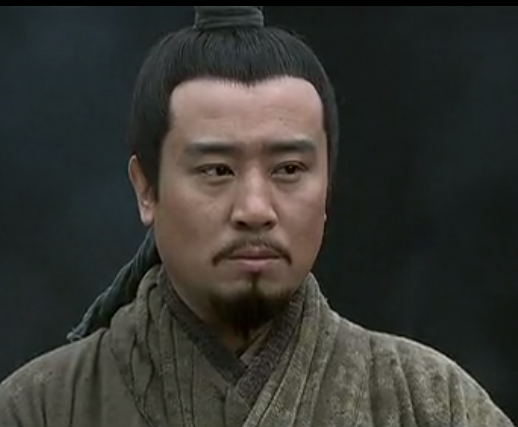 94 版和新版《三国演义》中,刘备扮演者孙彦军与于和伟相比,谁更符合