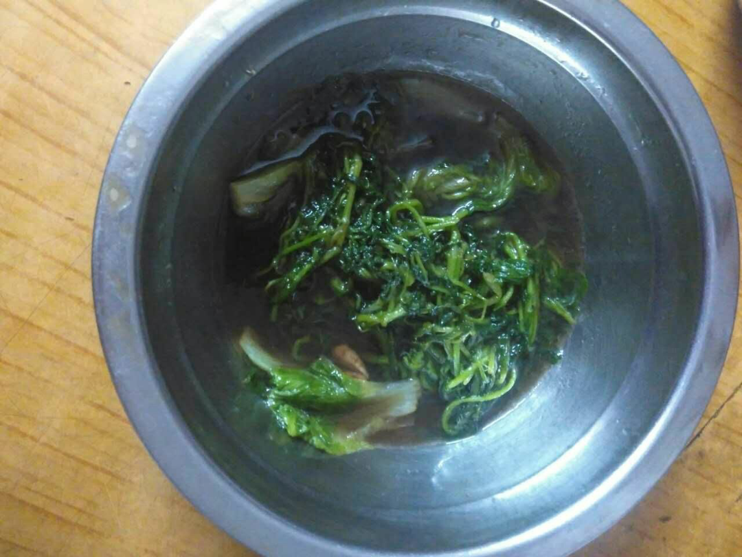 有哪一瞬间让你怀疑自己不是父母亲生的? - 匿