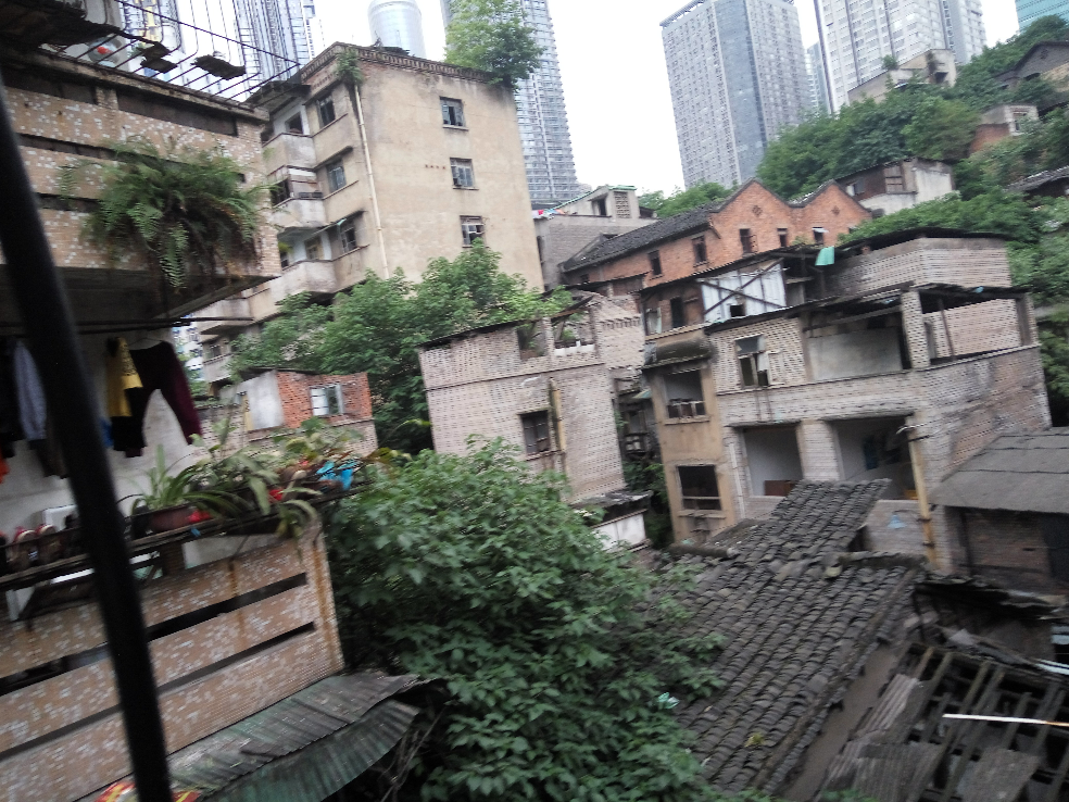 为什么中国大城市没有治安混乱且脏乱差的贫民