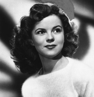 (少女时代的秀兰·邓波儿)