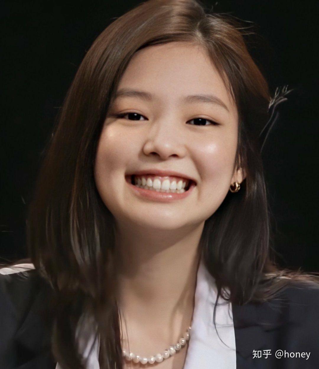 有没有blackpink里jennie露齿大笑眯眼睛的头像啊啊啊!太可爱了!