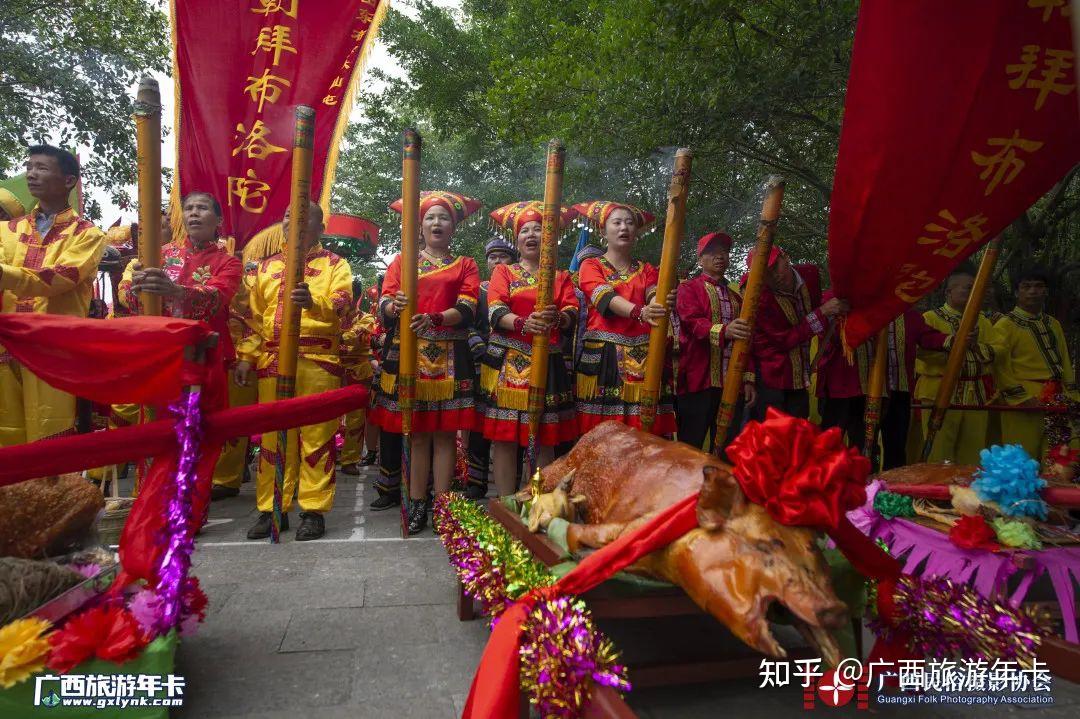 解密壮族民间神圣人物每年数十万人自发朝拜祭祀广西旅游年卡