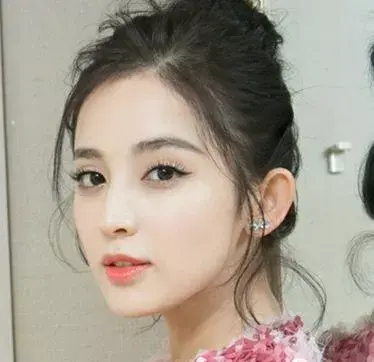 纹什么眉毛最气质 v2-002e6dce211f6b36724911a97c4a3ff3_b.jpg
