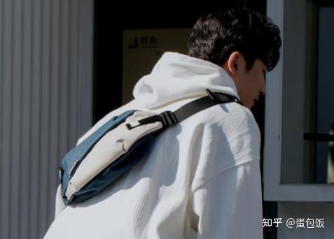 平价好看的男士胸包推荐2022年618值得推荐的男士胸包有哪些适合学生