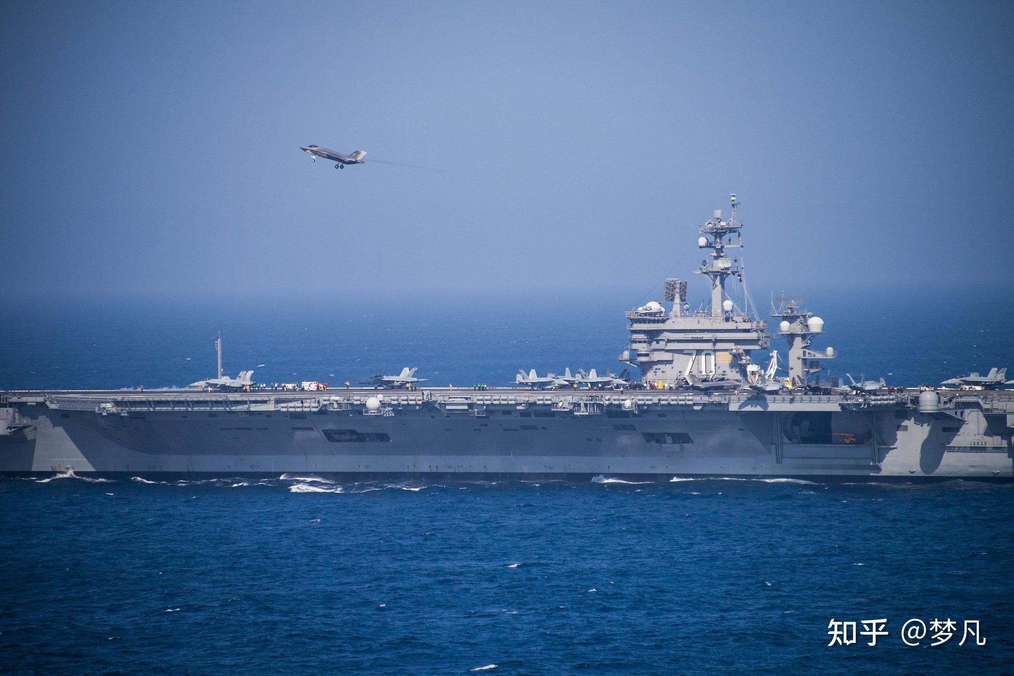 文森"号航母携尚普兰湖号(提康德罗加级 cg 57)巡洋舰,霞飞号(ddg