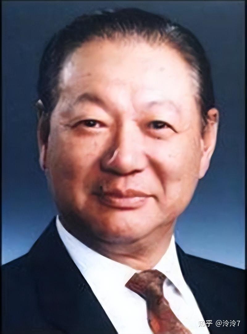 陈中伟(1980年当选)