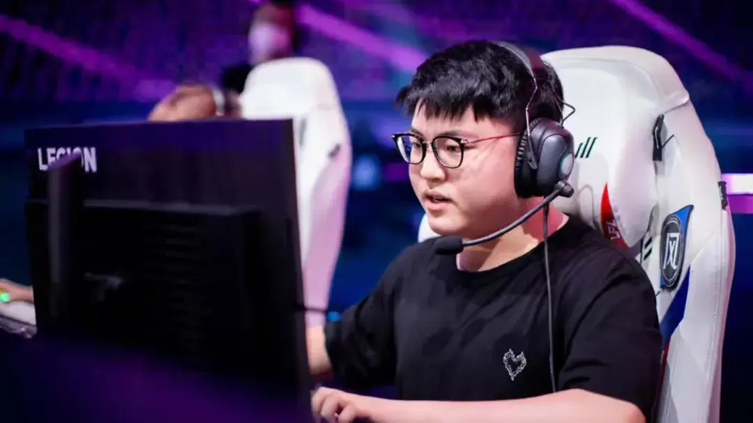 当"复制人"的风吹到了电子竞技