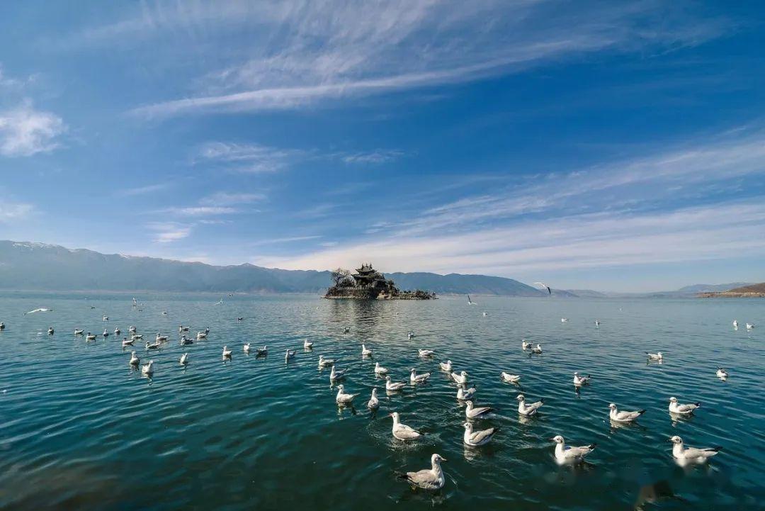 云南滇池风景区简介，揭秘云南最大淡水湖的历史与美景！ - 知乎