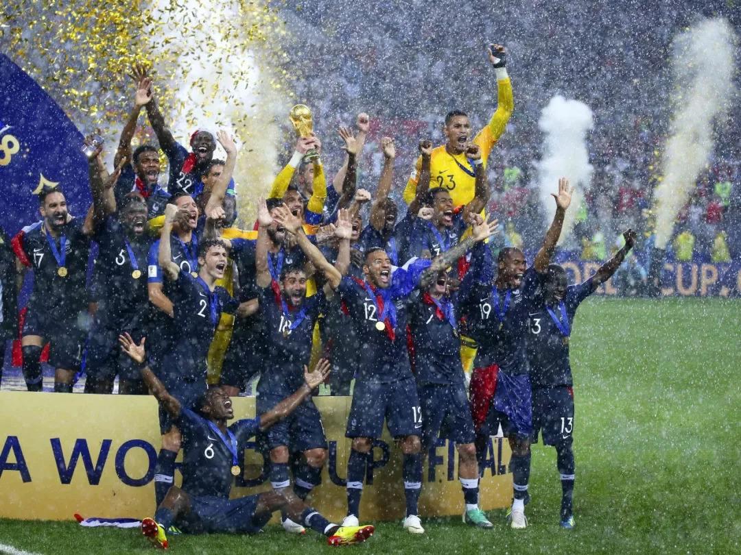 2018世界杯天下足球纪录片青春凯旋经典解说词