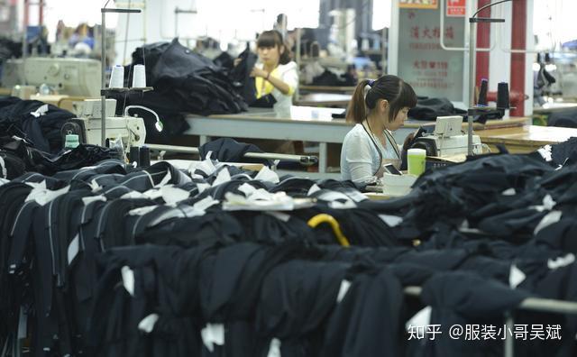 批发衣服卖赚钱吗