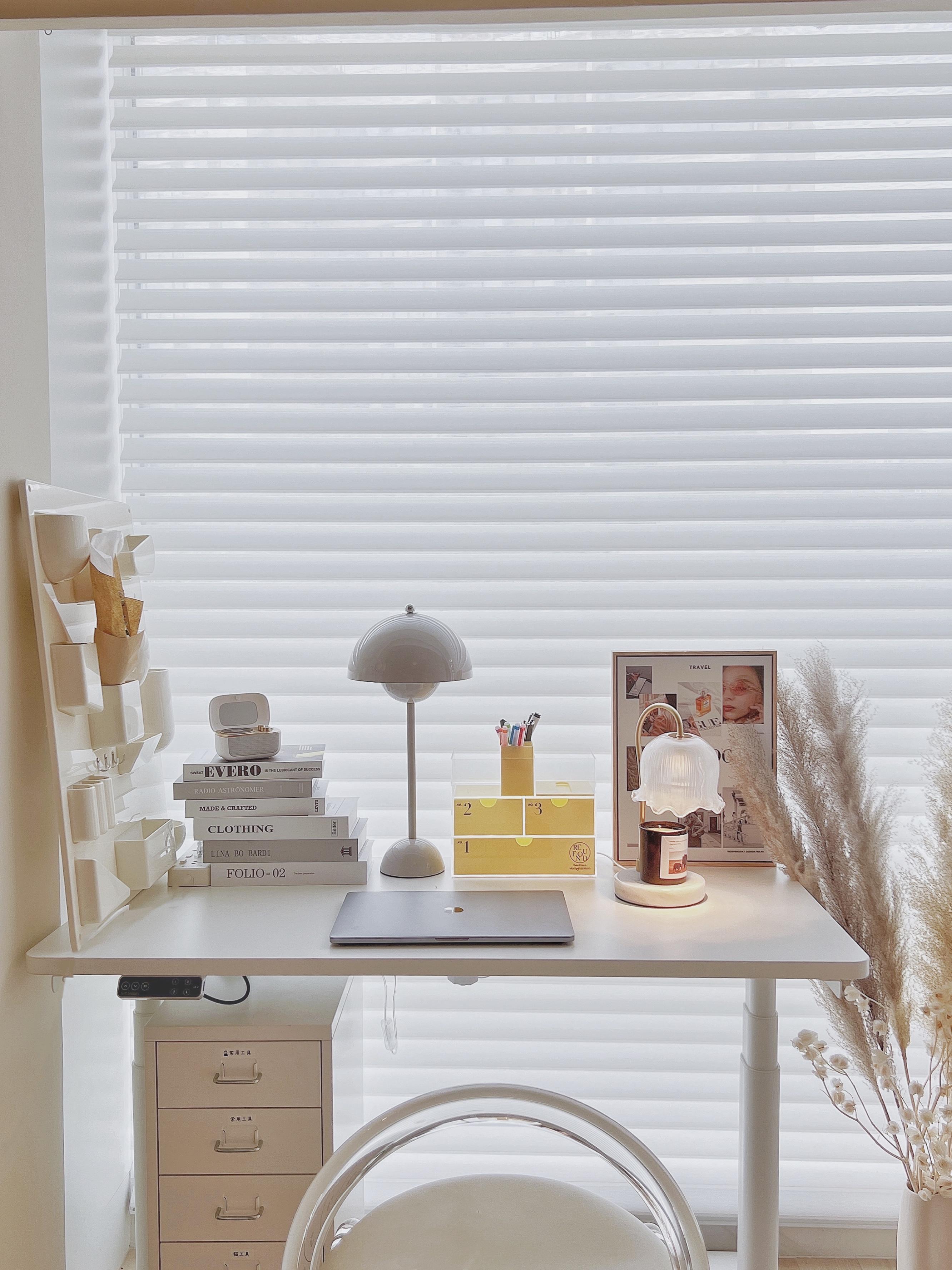 居家办公681㎡的ins风书桌综艺同款太赚了