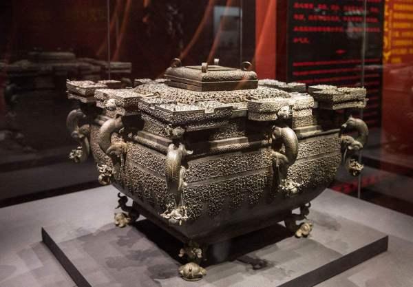 万物皆可“饕餮化”——五分钟读懂青铜器- 知乎