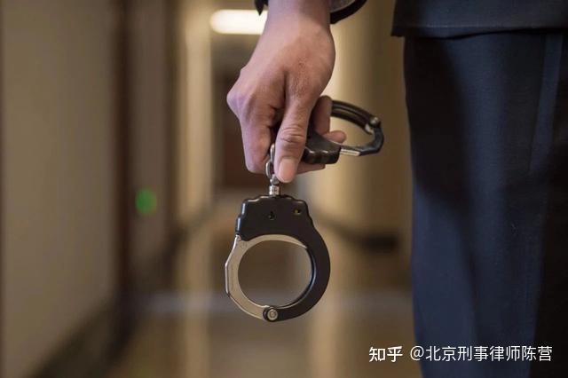 【以案说法】什么是区分故意伤害罪与过失致人死亡罪的关键? - 知乎