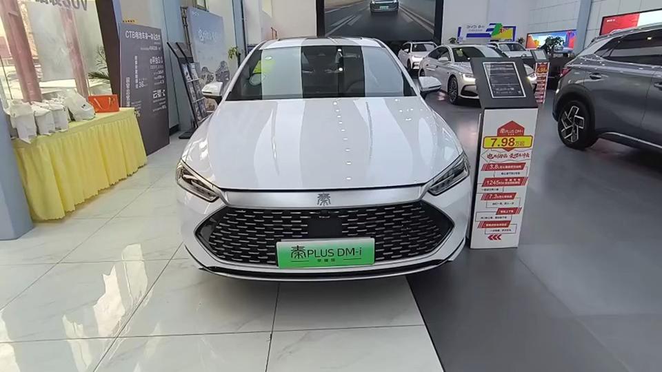 奔驰宝马5折高销量只剩华为高价电动车红利结束了