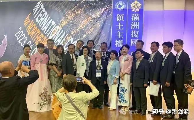 那条传说中「血腥犹染」的罗裙(民间复制品,染红以志哀)