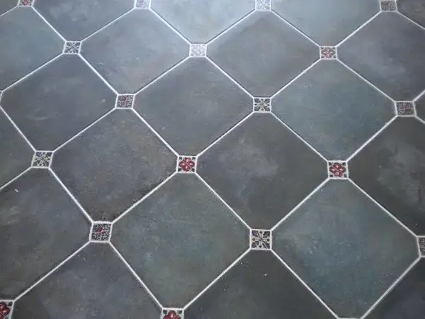 水泥基 白水泥材料即是直接用白水泥填缝,勾缝剂=白水泥 石英粉.