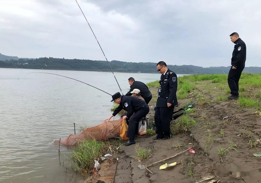 咎由自取!男子无视禁渔期规定,在长江非法垂钓,最终获刑8个月