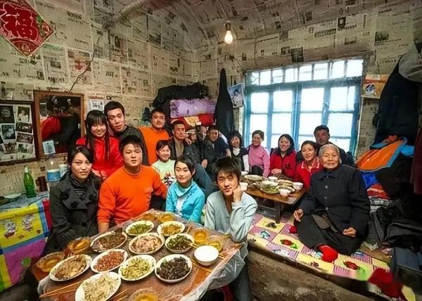 为什么东北人全家睡在一个炕上，小夫妻不尴尬吗？东北人告诉你 - 知乎