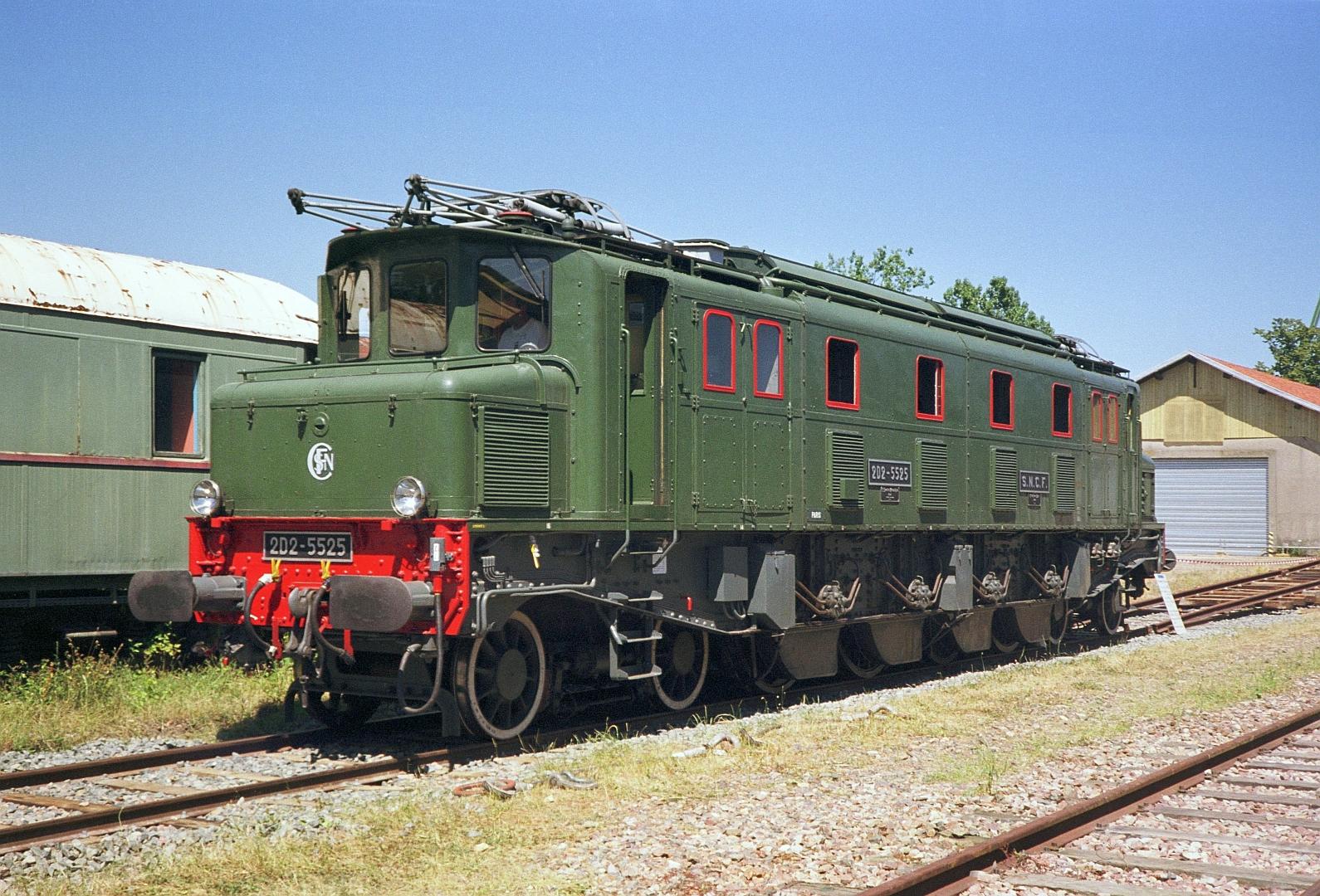 科普法国巴黎奥尔良铁路公司的猪鼻子e500型电力机车
