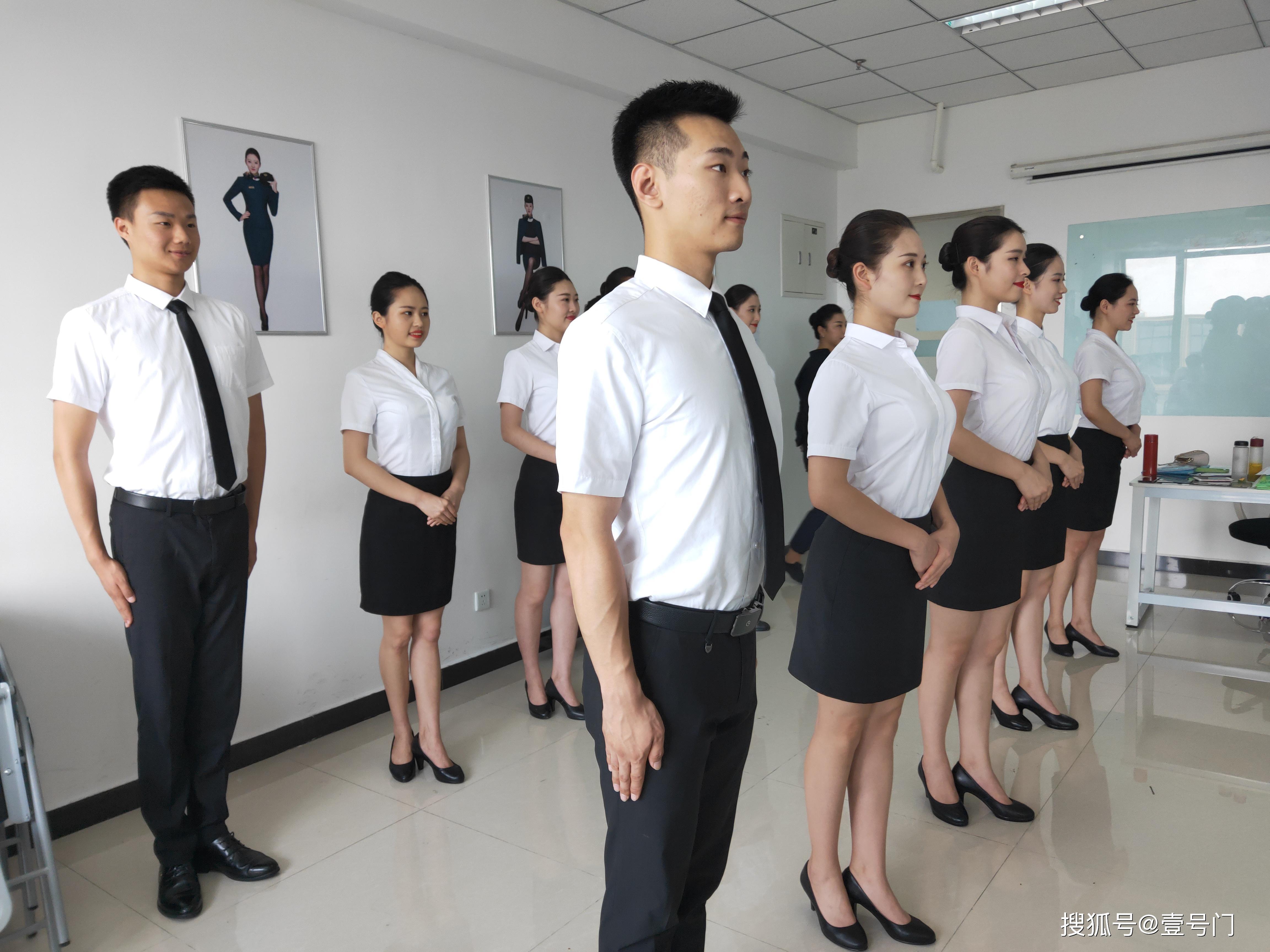 初试就被淘汰可能是航司空乘面试时这些细节没注意