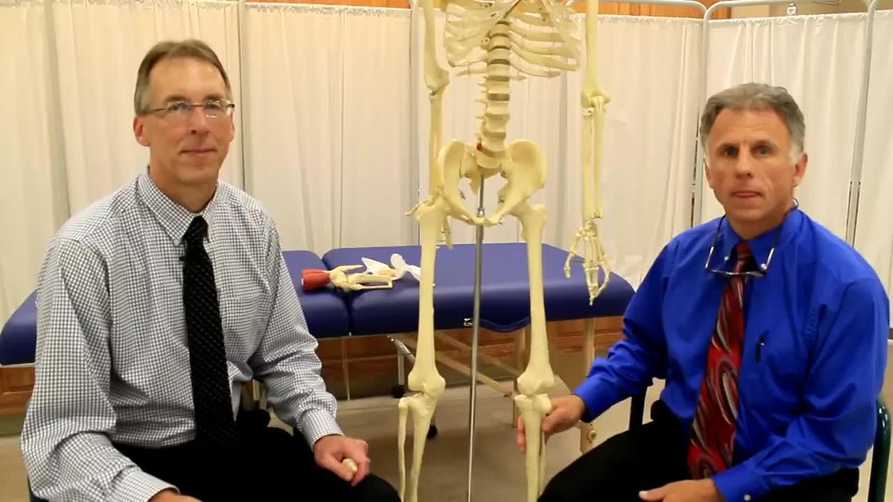 做深蹲膝盖老是有弹性弹响,会不会膝盖有问题