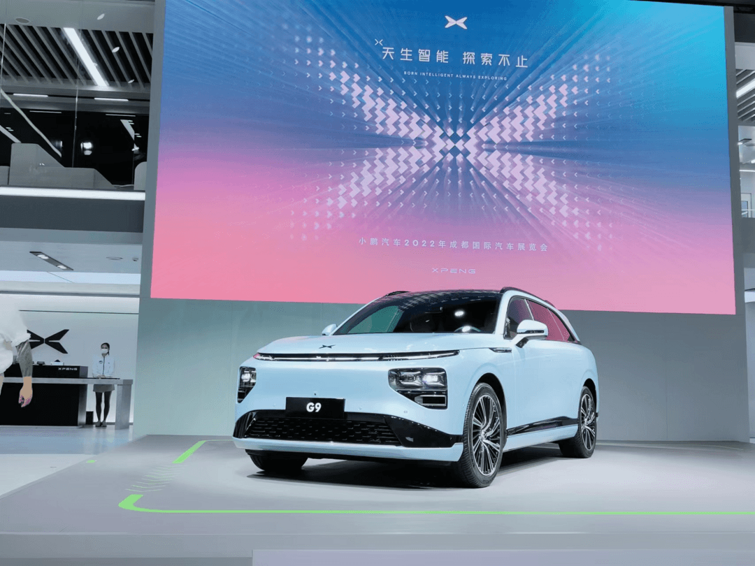 2022成都车展：新款宝马3系正式上市 售29.99-39.99万元-新浪汽车