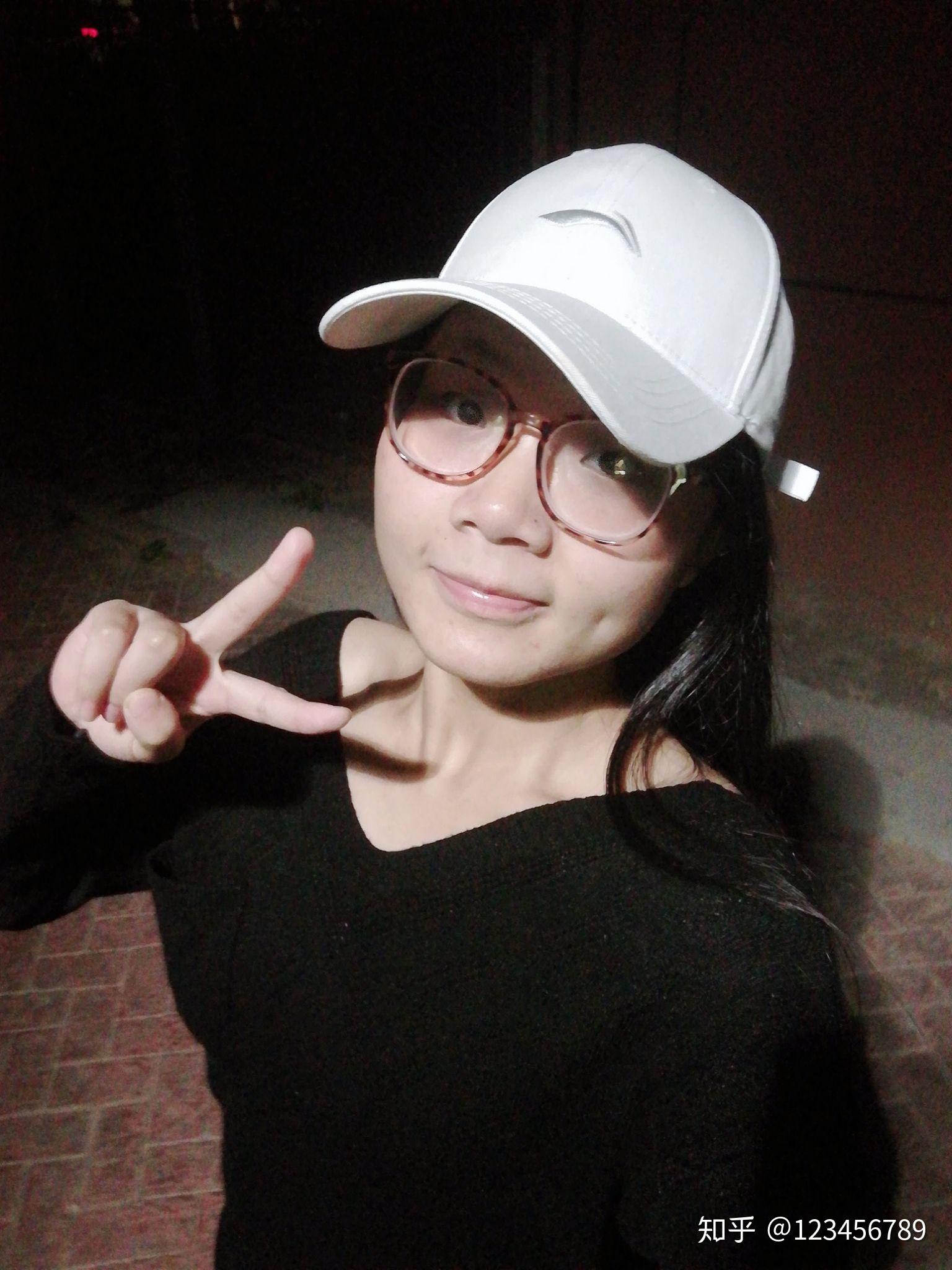 身为一个女生,每天晚上跑步一小时真的能减肥