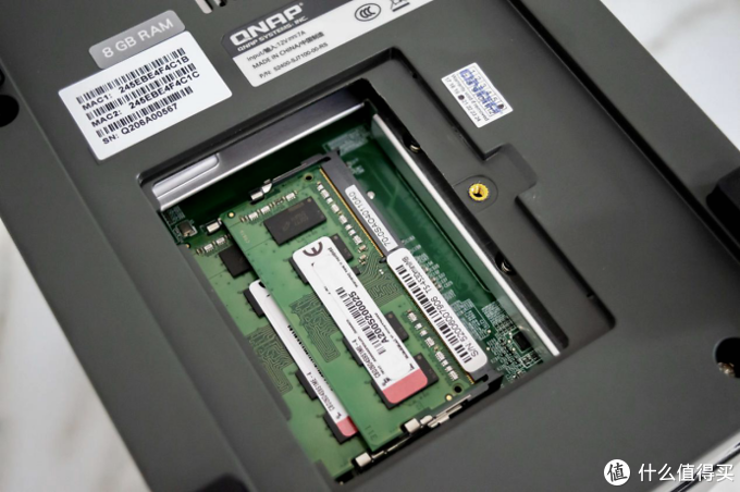 有4点:新款风道重做,主板内存升级为ddr4,处理器换为英特尔赛扬j4125