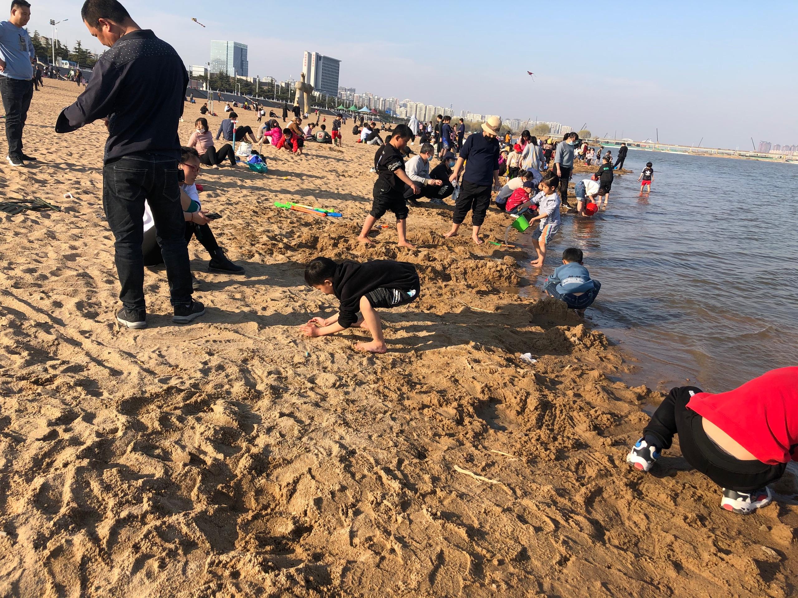 正月初十到山东临沂去看海沙滩上几乎没有一点垃圾你相信吗