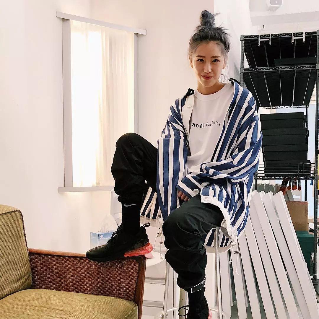 当美女穿上男装后可盐可甜又吸睛