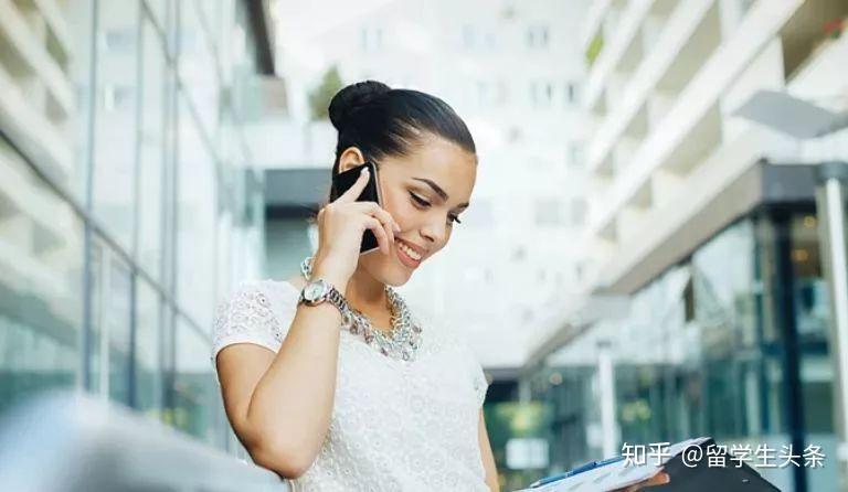 在英国怎么往国内打电话 在英国怎么往国内打电话