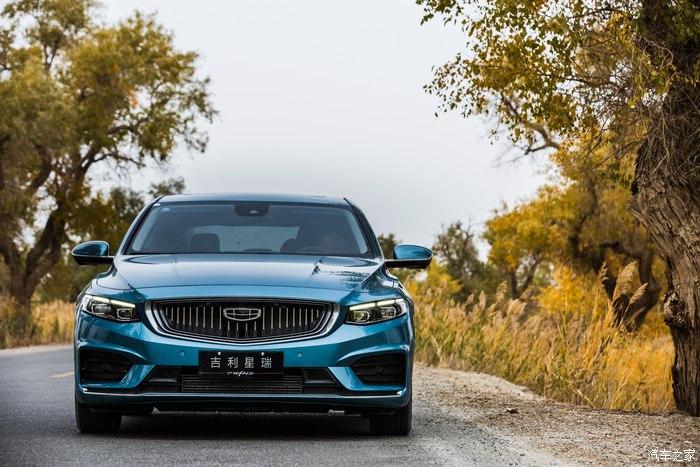 金秋十月吉利星瑞探寻最美胡杨谈谈自己的用车感受