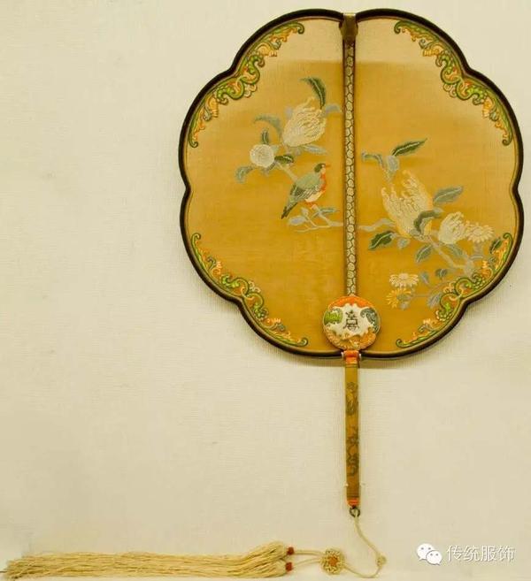 清风徐来——清代宫廷成扇展(团扇篇)