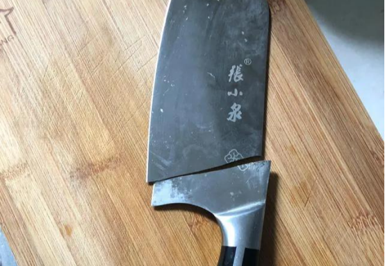 菜刀拍个蒜就断了？不同的菜刀用途也不同 - 知乎