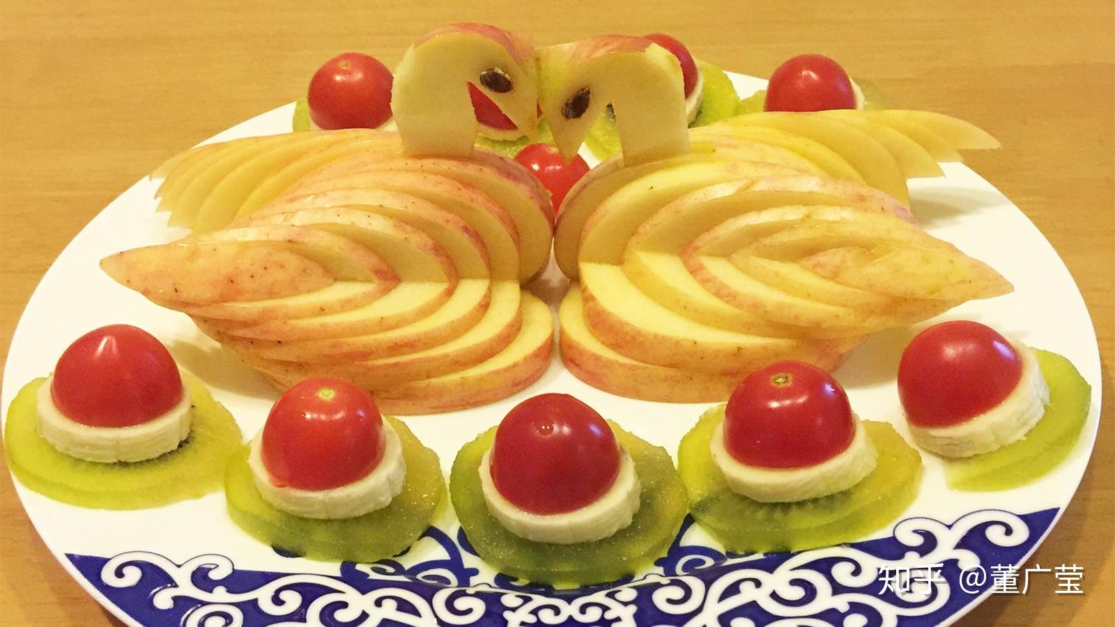 简单的苹果水果拼盘图片