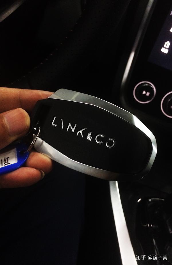 如何看待领克座舱人机交互系统?