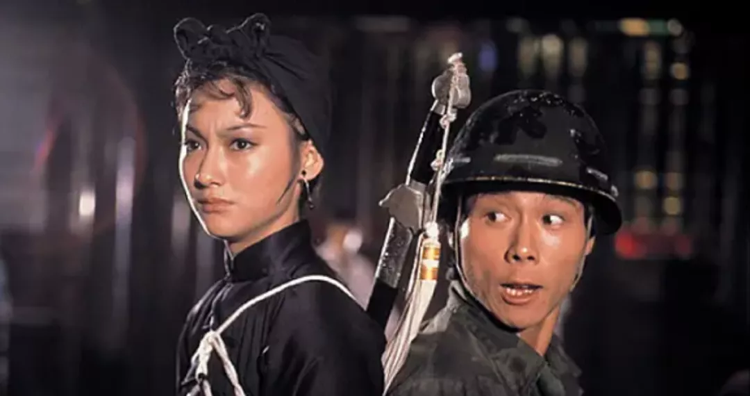 21岁的惠英红袁和平.带艺拜师于占元的他,投身武行数载.