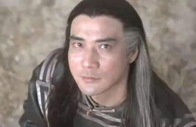 "大侠"徐少强:抛弃糟糠妻,诱雪梨未婚生子,71岁迷上女网红