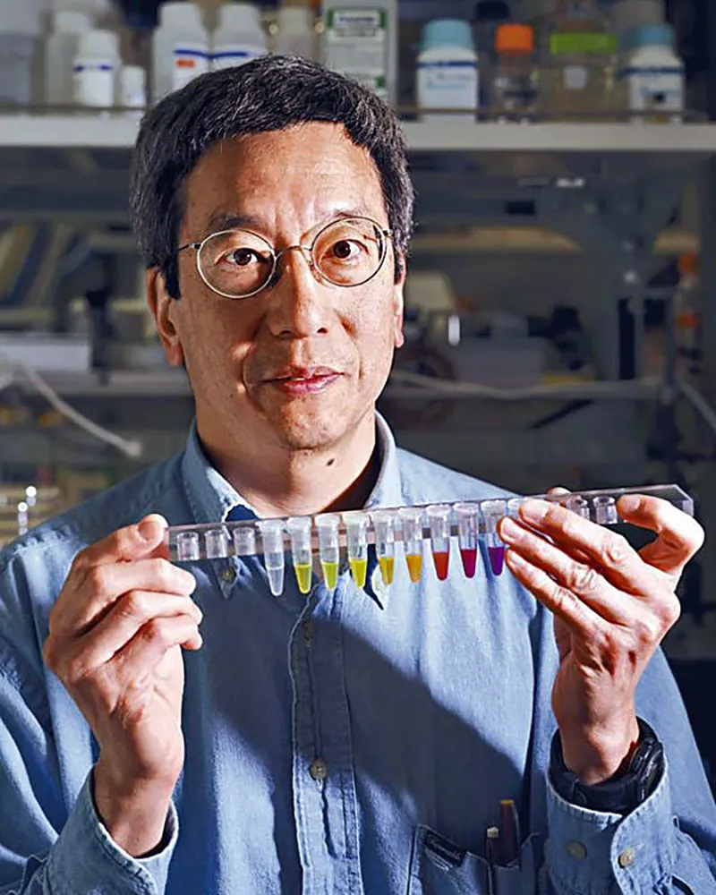 与08年诺贝尔化学奖擦肩而过,颁奖的时候他正在开班车维持生计