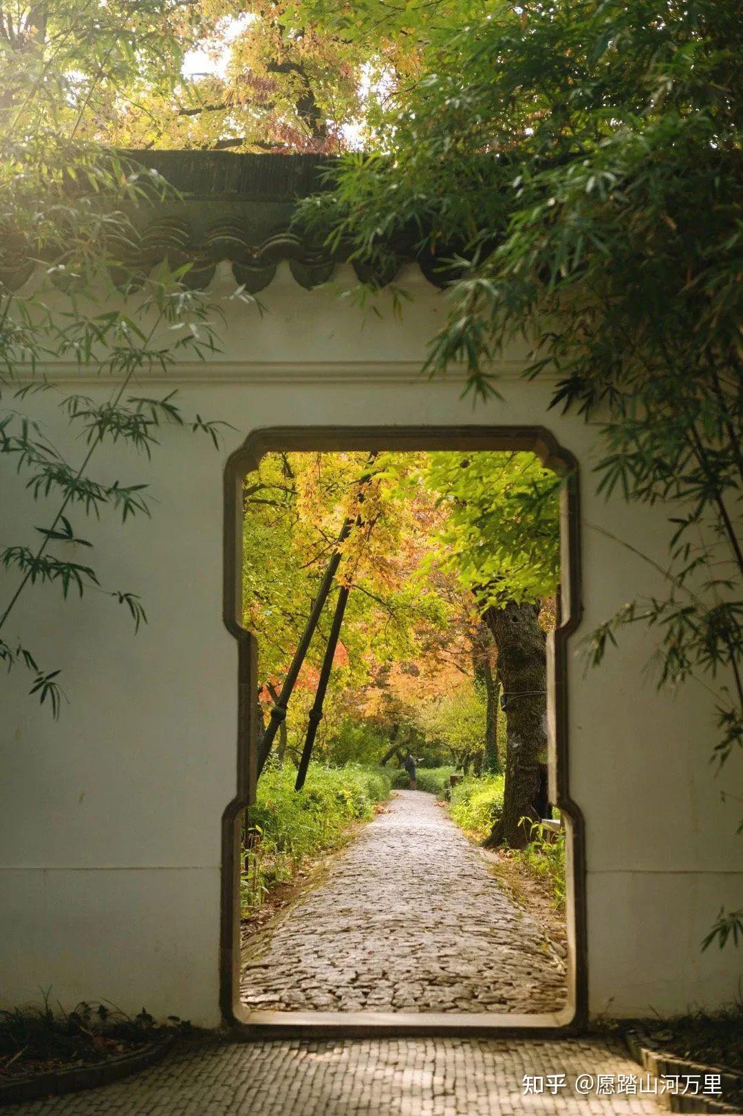 03-01 06:06发表于浙江下次逛园子再也不用说"这个,那个都是月洞门"了