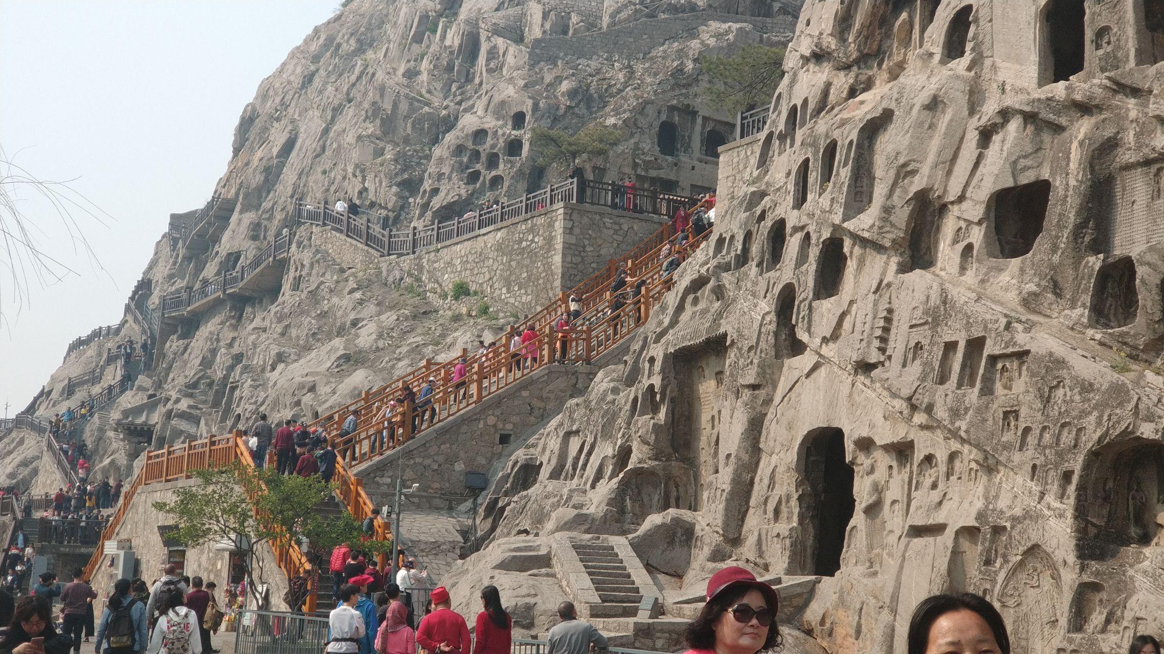 【携程攻略】洛阳龙门石窟景点,龙门石窟，洛阳最著名的景点，来这里旅游的人，多半是要去看看的。作…