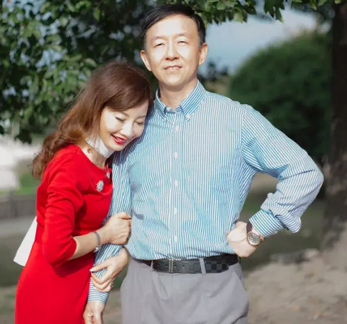 *孙洁的丈夫吴炯此前曾任阿里cto亦是雅虎早期员工当旅游变成一种生活