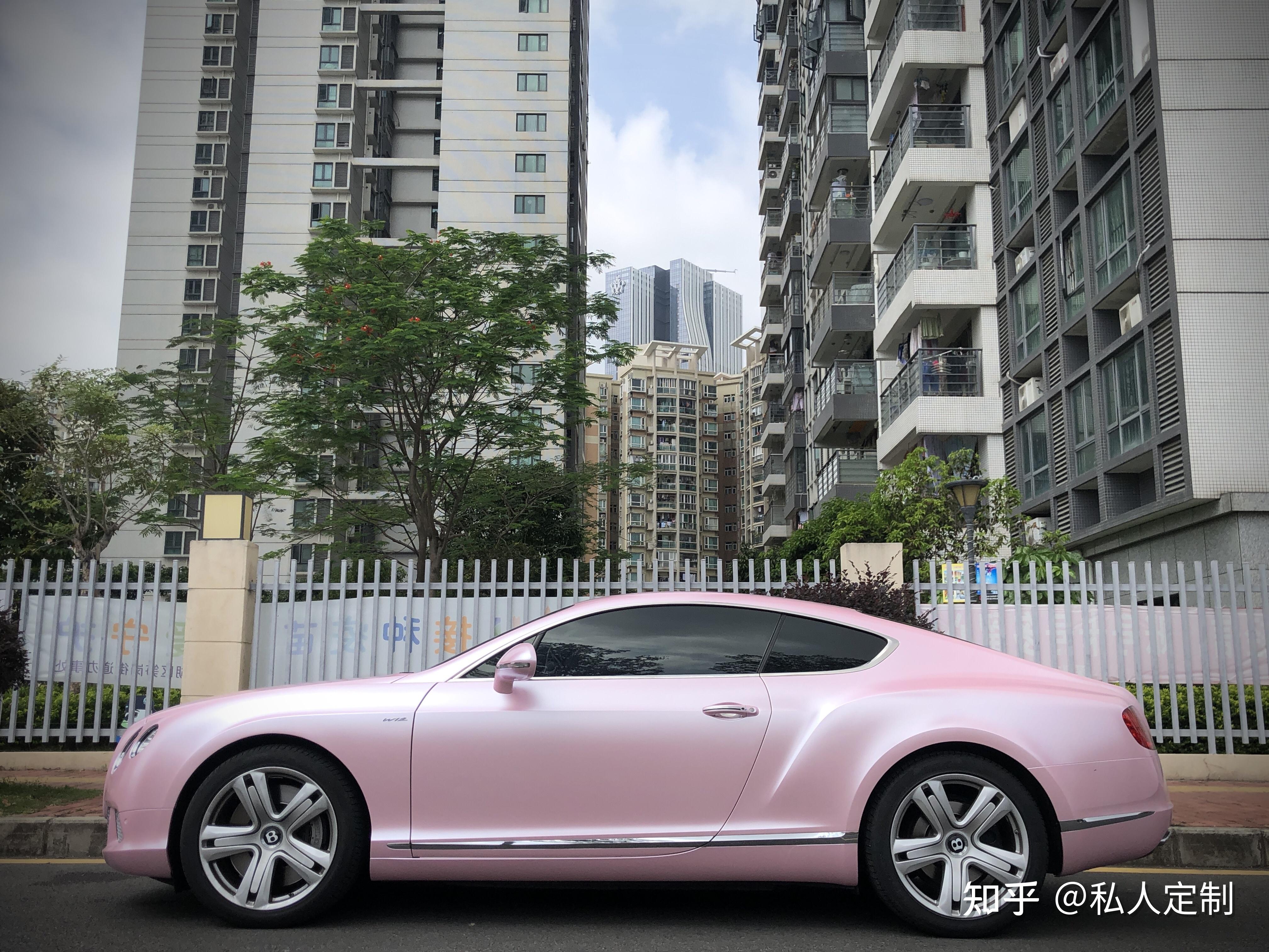 深圳汽车车身贴膜改色宾利欧陆电光樱花粉