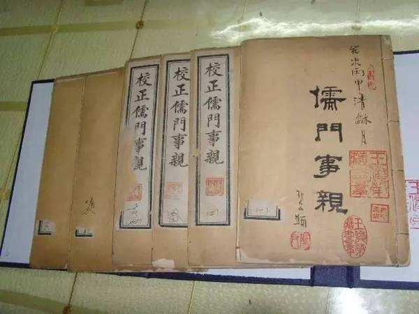 关于茯苓饼的制食法,早在800年前的南宋《儒门事亲