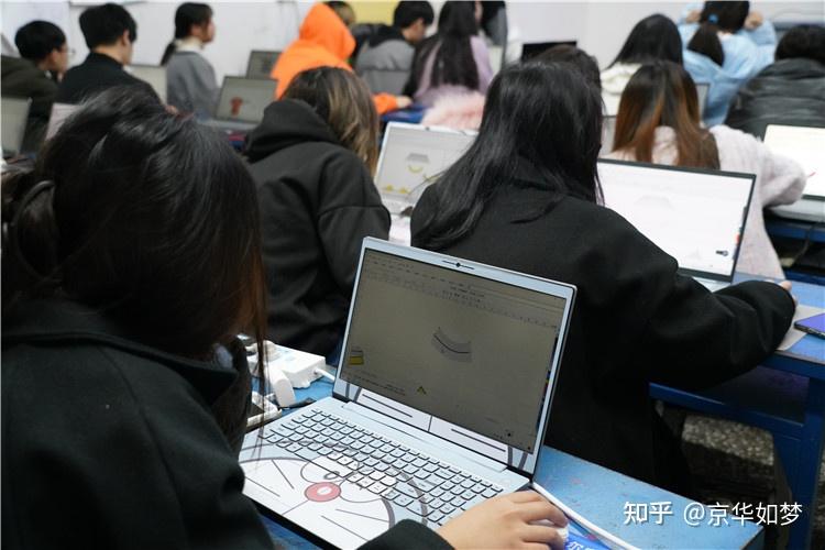 成绩不好怎么办选择湘潭服装学校到底是对还是错