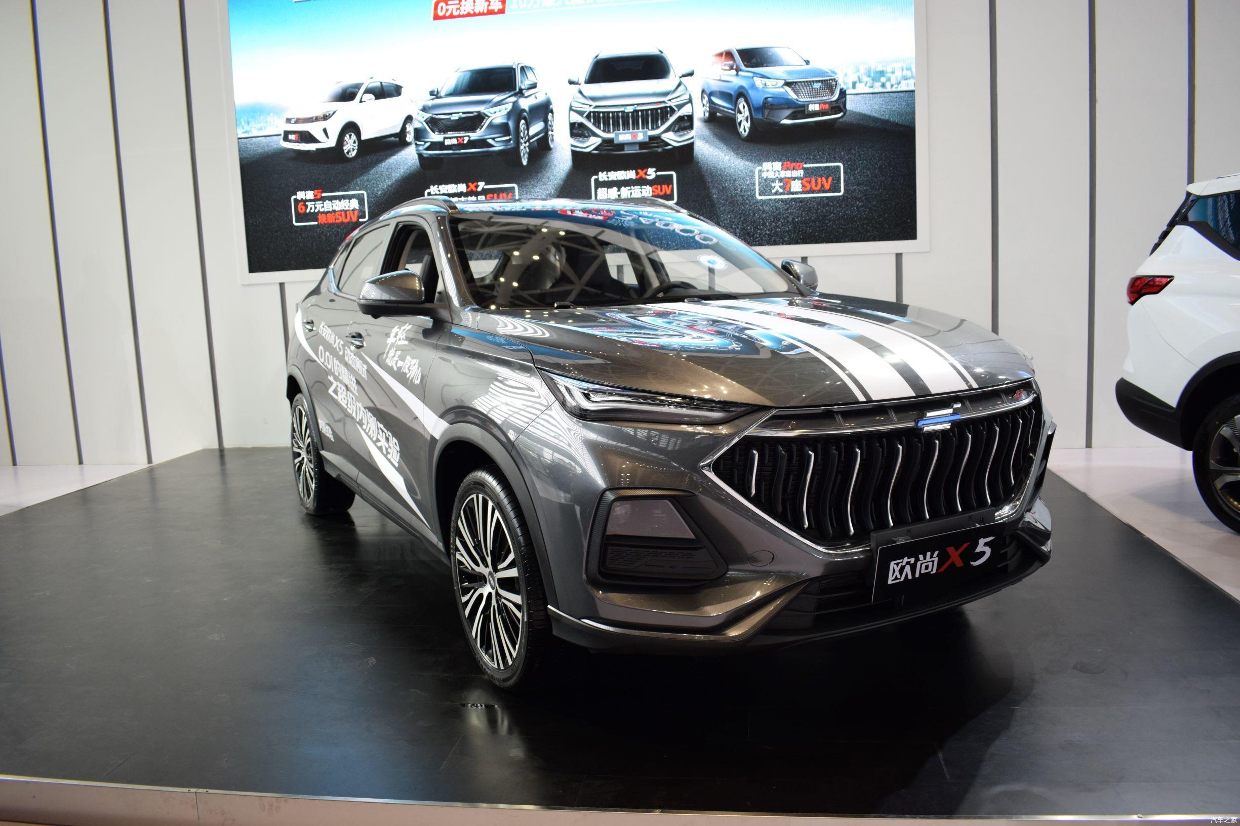 目前捷途主打的x90车型可以认为是瑞虎8的青春版,主打大空间以及优秀