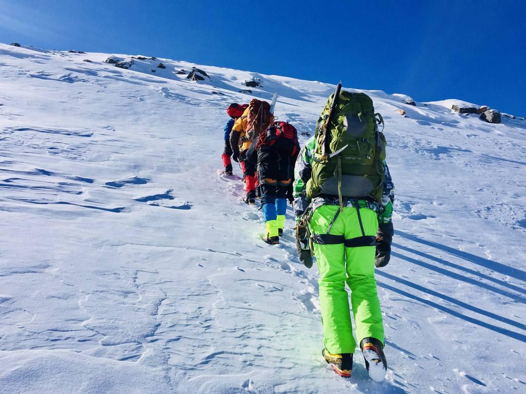 去尼泊尔攀登雪山需要如何准备