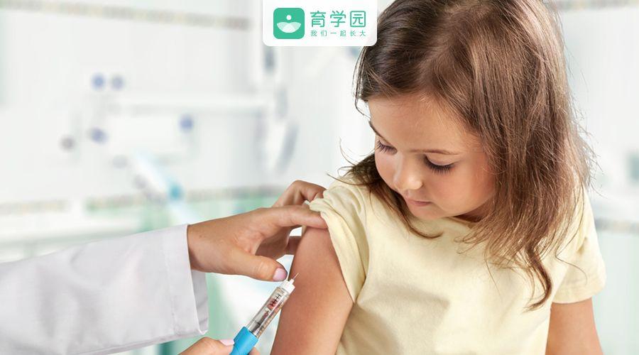 孩子打疫苗图片
