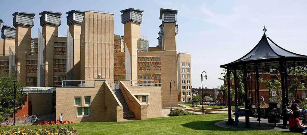 国内一本艺术院校,工业设计专业,绩点83。想去